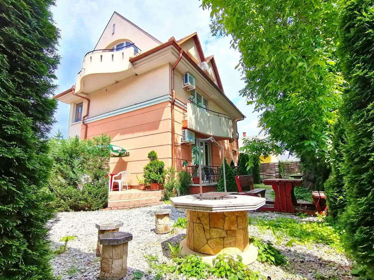 Villa Aida Apartman Hajdúszoboszló Exteriér fotografie