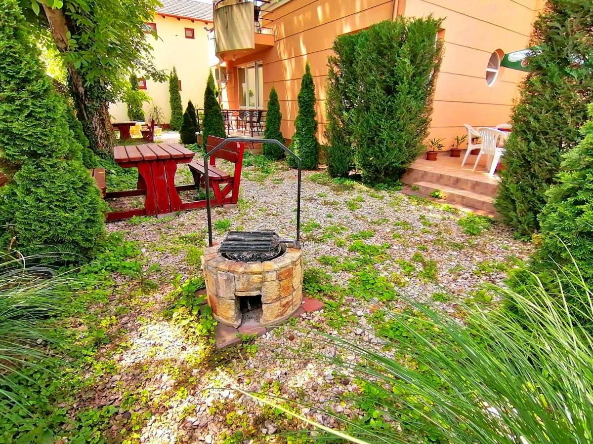 Villa Aida Apartman Hajdúszoboszló Exteriér fotografie